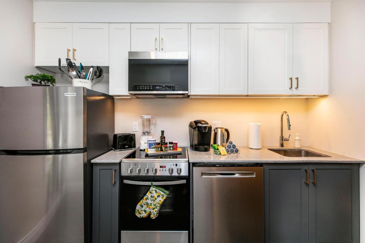 Luxury 1Br With King Bed - Steps From Byward Market! Daire Ottawa Dış mekan fotoğraf