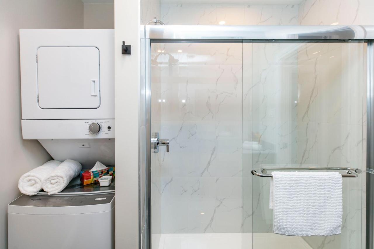 Luxury 1Br With King Bed - Steps From Byward Market! Daire Ottawa Dış mekan fotoğraf